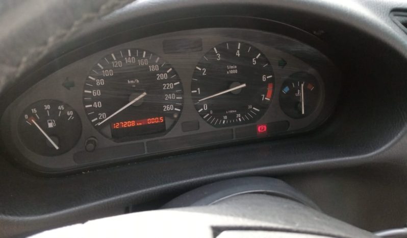BMW 320i full