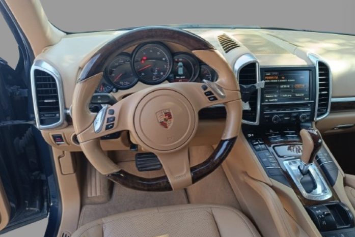 PORSCHE_CAYENNE_2013 full