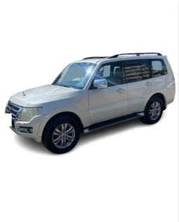 MITSUBISHI_PAJERO_2015