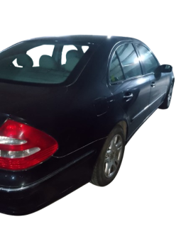 MERCEDES-BENZ E 200_2006 full