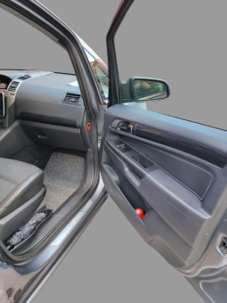 Opel_Zafira_2006 full