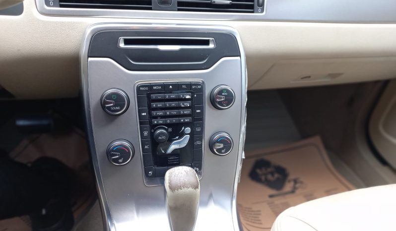 Volvo_S80_2012 full