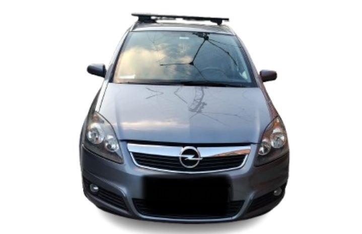 Opel_Zafira_2006 full