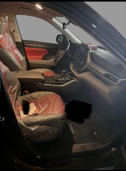 TOYOTA_HIGHLANDER_2022 full