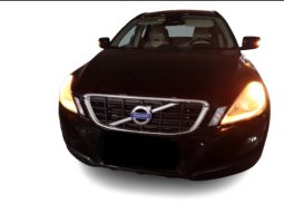 VOLVO_XC60_2010