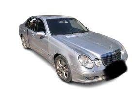 Mercedes-Benz_E220_2007  3900 Euro